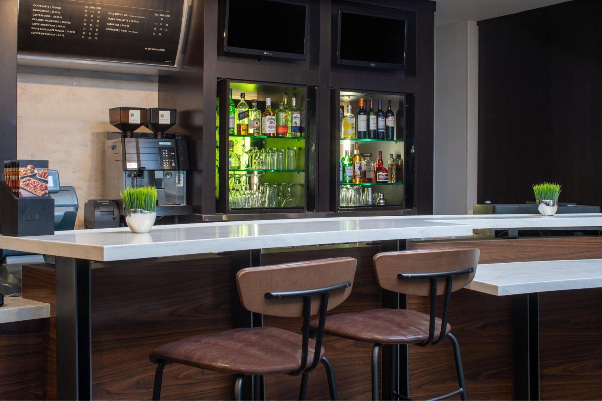 Courtyard By Marriott Decatur Hotel Екстериор снимка