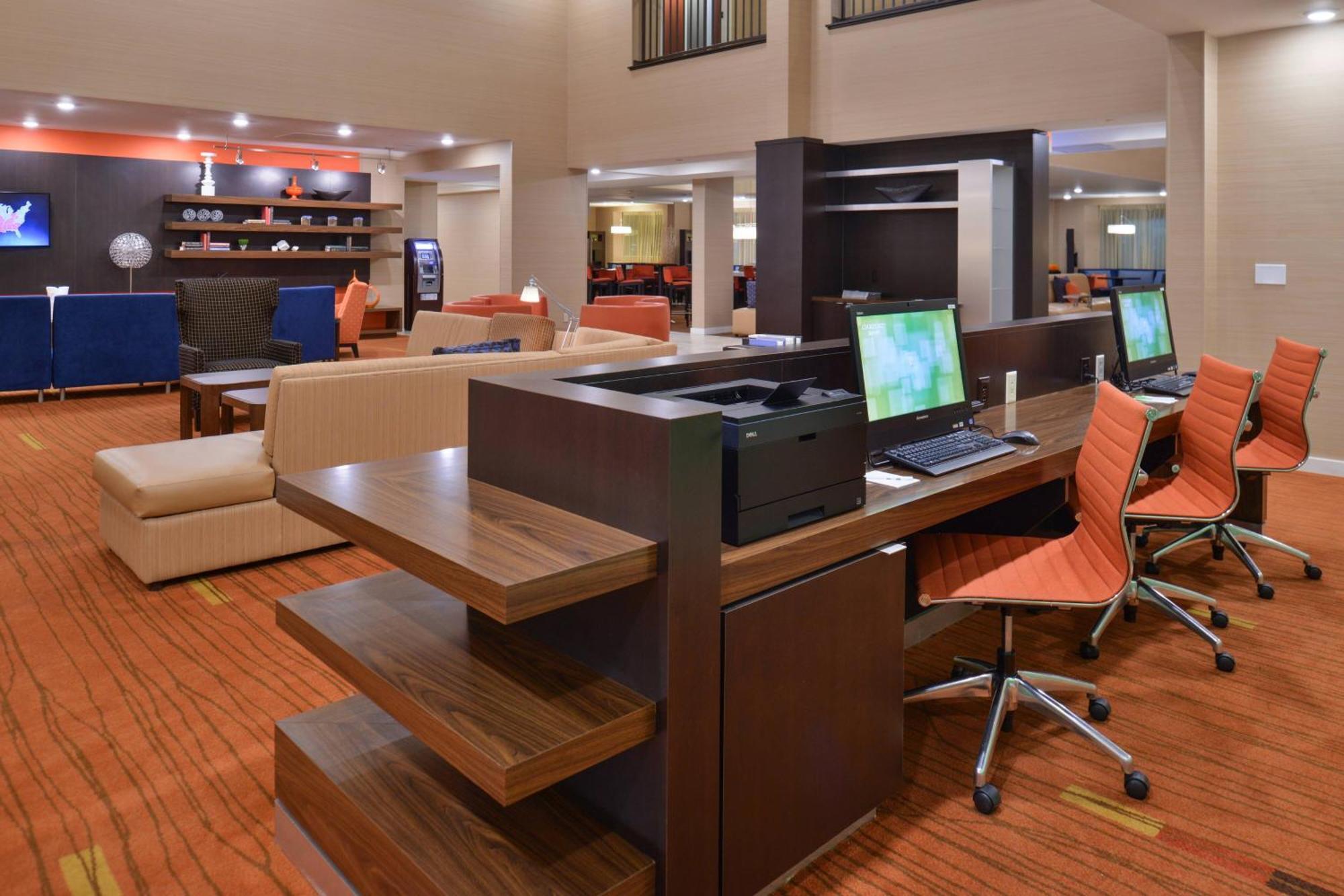 Courtyard By Marriott Decatur Hotel Екстериор снимка