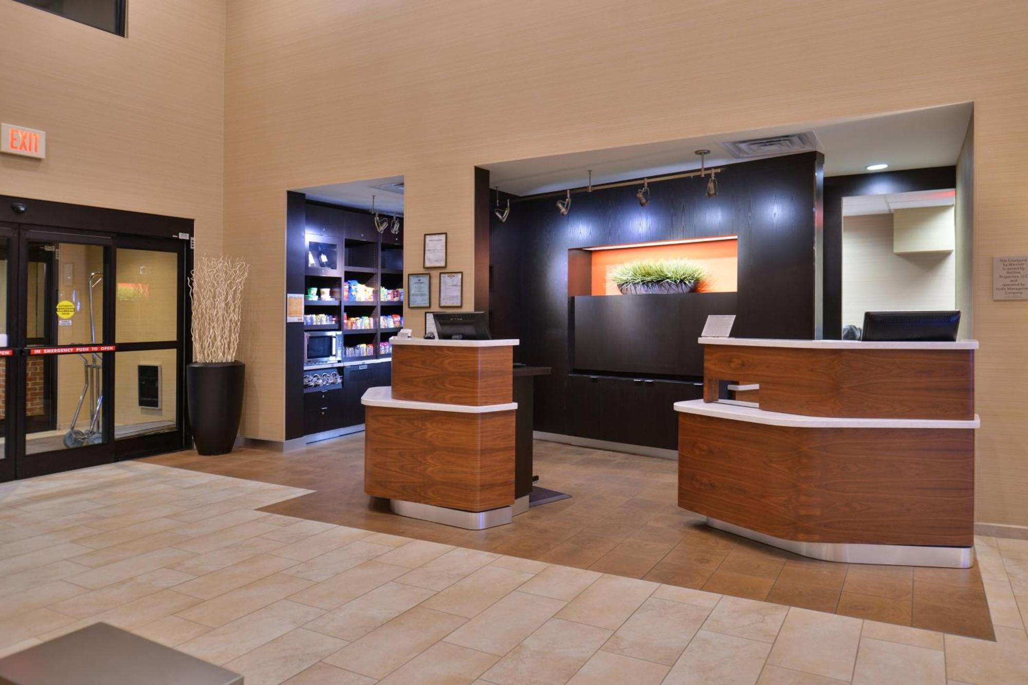 Courtyard By Marriott Decatur Hotel Екстериор снимка